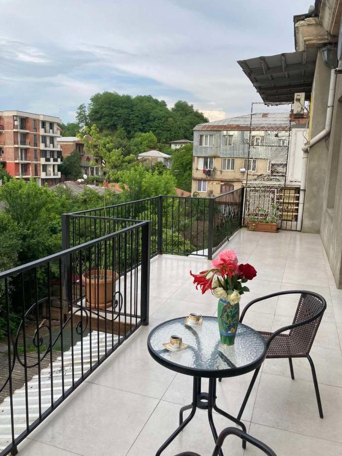 House Nag Apartment Кутаиси Екстериор снимка